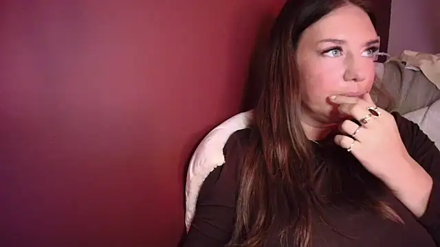 Snapshot of Nina24 chatting on September 18, 2025, 7:49 pm Nina24 online show from September 18, 2025, 7:49 pm