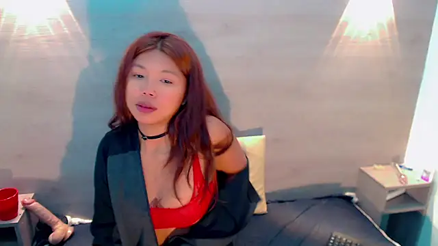 Snapshot of Isalombardi chatting on February 17, 2025, 12:54 am Isalombardi online show from February 17, 2025, 12:54 am