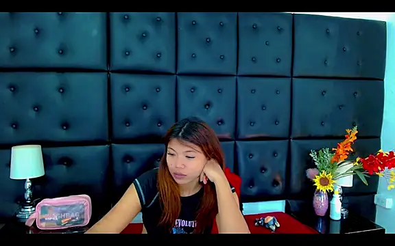 Snapshot of Isalombardi chatting on April 18, 2026, 2:26 am Isalombardi online show from April 18, 2026, 2:26 am