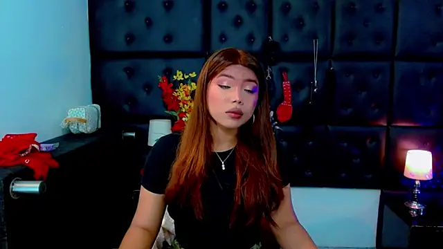 Isalombardi online show from July 21, 2026, 2:36 am