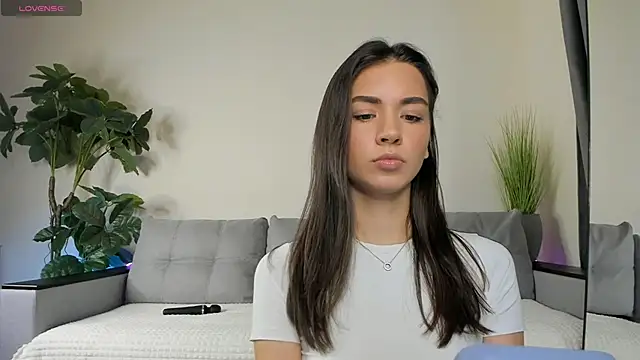 Snapshot of NicoleLuv chatting on December 2, 2024, 1:13 pm NicoleLuv online show from December 2, 2024, 1:13 pm