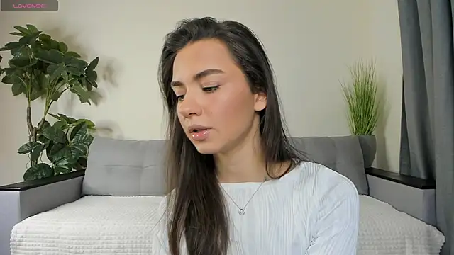 Snapshot of NicoleLuv chatting on December 13, 2024, 1:12 pm NicoleLuv online show from December 13, 2024, 1:12 pm