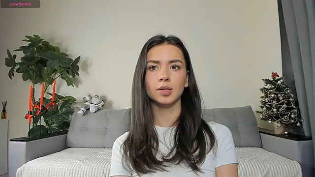 Snapshot of NicoleLuv chatting on December 30, 2024, 4:51 pm NicoleLuv online show from December 30, 2024, 4:51 pm