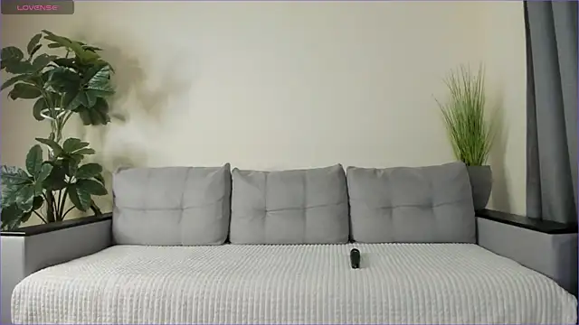 Snapshot of NicoleLuv chatting on January 16, 2025, 1:04 pm NicoleLuv online show from January 16, 2025, 1:04 pm