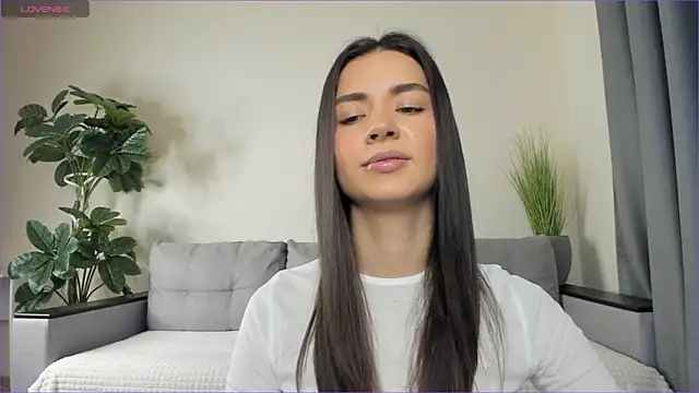 Snapshot of NicoleLuv chatting on January 20, 2025, 1:11 pm NicoleLuv online show from January 20, 2025, 1:11 pm