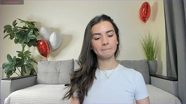 Snapshot of NicoleLuv chatting on March 10, 2025, 1:10 pm NicoleLuv online show from March 10, 2025, 1:10 pm