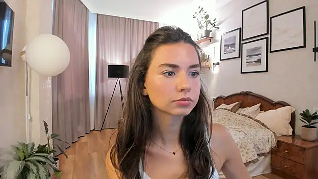 NicoleLuv online show from July 29, 2026, 5:22 pm