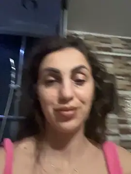 EmaSkyes online show from November 24, 2025, 9:25 pm