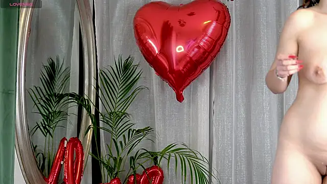 BelleSkye online show from February 14, 2025, 8:52 am