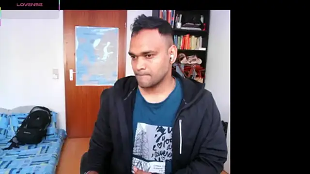 Snapshot of pleasure_5844 chatting on January 14, 2026, 12:33 pm pleasure 5844 online show from January 14, 2026, 12:33 pm