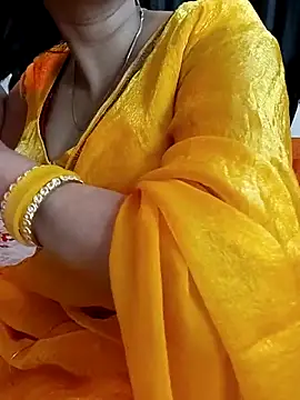 Snapshot of kaamuk_shweta chatting on April 23, 2026, 2:13 am kaamuk shweta online show from April 23, 2026, 2:13 am