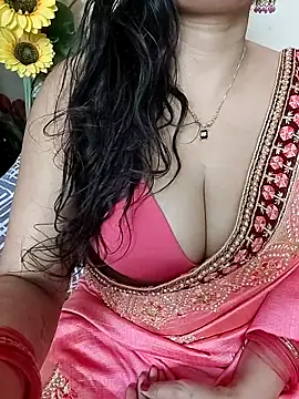 Snapshot of kaamuk_shweta chatting on May 2, 2026, 7:30 pm kaamuk shweta online show from May 2, 2026, 7:30 pm