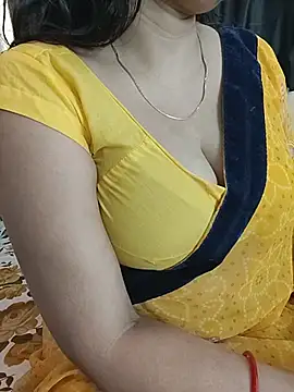 Snapshot of kaamuk_shweta chatting on May 7, 2026, 4:51 am kaamuk shweta online show from May 7, 2026, 4:51 am
