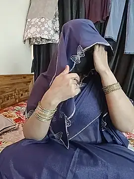 Snapshot of kaamuk_shweta chatting on July 18, 2026, 3:11 am kaamuk shweta online show from July 18, 2026, 3:11 am