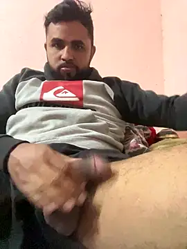 Snapshot of Sheik_z_o chatting on October 20, 2025, 11:49 pm Sheik z o online show from October 20, 2025, 11:49 pm