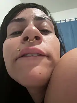 Snapshot of Blue_butterfly chatting on September 28, 2025, 3:34 am Blue butterfly online show from September 28, 2025, 3:34 am