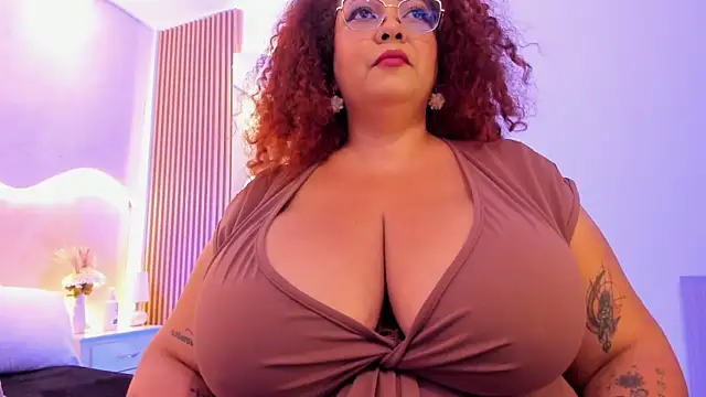 Snapshot of MaraaSweett chatting on February 24, 2026, 7:01 pm MaraaSweett online show from February 24, 2026, 7:01 pm