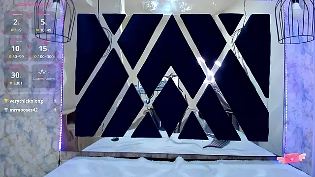  alaia collway  online show from December 4, 2024, 3:10 pm