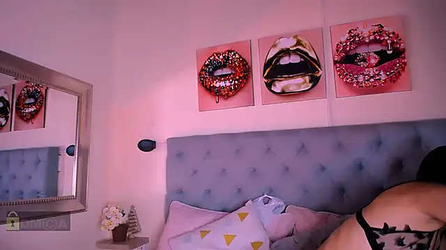 ASHLIE DIXON1 online show from January 23, 2025, 9:18 pm