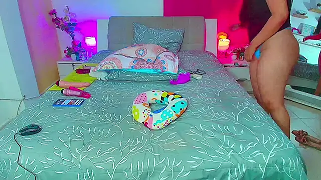 Kendralove31xxx online show from April 13, 2026, 3:23 am