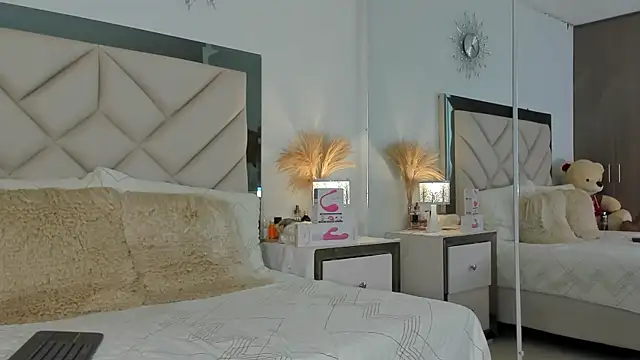 Snapshot of alexa_tobar chatting on September 23, 2025, 4:43 pm alexa tobar online show from September 23, 2025, 4:43 pm