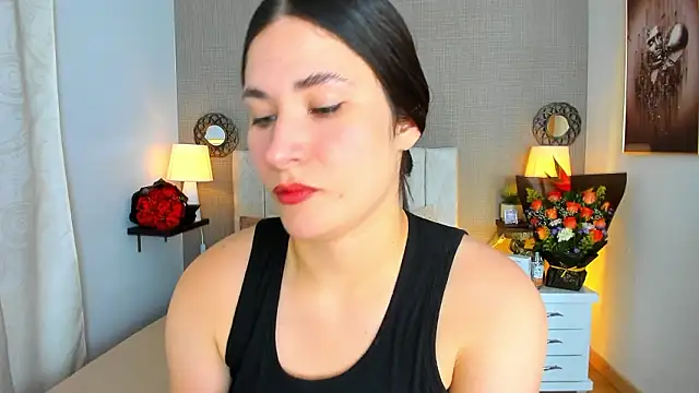 ValeryLovee online show from February 15, 2026, 9:44 pm