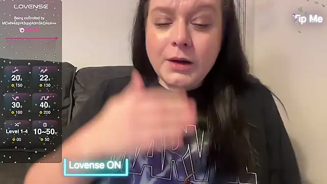 NaughtyWifeUK online show from January 26, 2025, 12:26 am