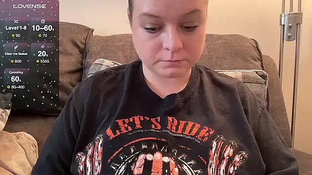 NaughtyWifeUK online show from October 9, 2025, 8:56 am