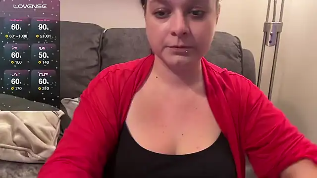 NaughtyWifeUK online show from November 14, 2025, 1:15 am