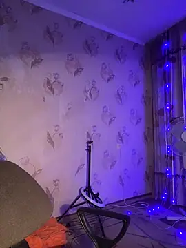 Starry Siren online show from November 19, 2025, 6:08 pm