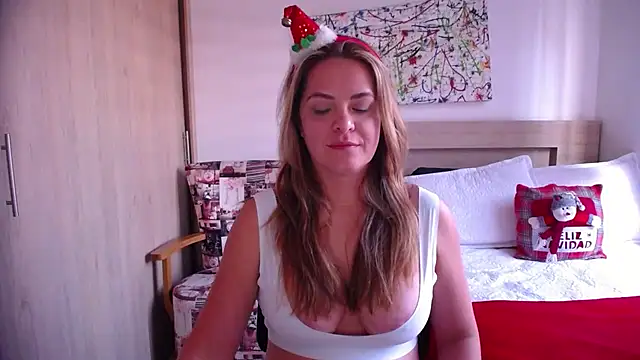 Snapshot of ParisW chatting on December 23, 2024, 9:18 pm ParisW online show from December 23, 2024, 9:18 pm