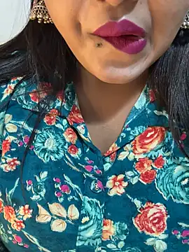 Ayesha mahi online show from October 12, 2025, 9:41 am