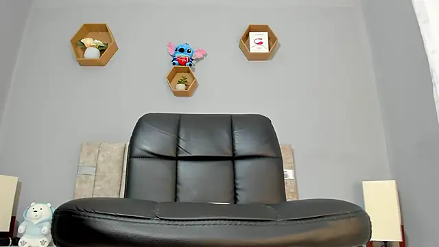 Snapshot of Chloe_narcise chatting on March 22, 2025, 4:14 am Chloe narcise online show from March 22, 2025, 4:14 am