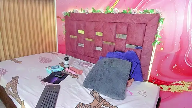 Daisy  rose online show from February 17, 2026, 3:14 am