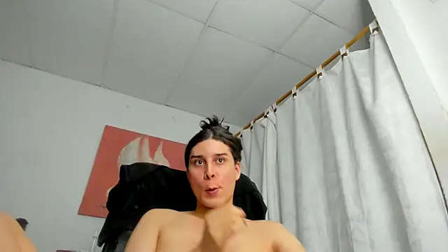 misstresbigcockts online show from May 17, 2026, 1:03 am