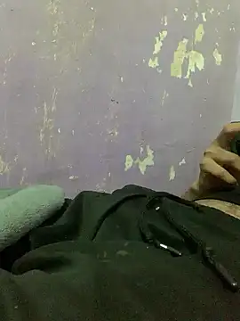 Snapshot of Sexy_king4 chatting on March 6, 2025, 5:24 am Sexy king4 online show from March 6, 2025, 5:24 am