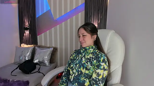 emily layton online show from January 28, 2025, 2:31 pm