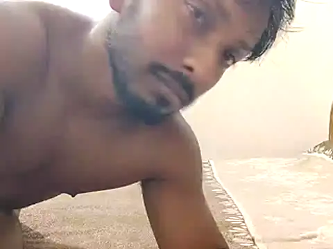 Snapshot of HunkyAriyan chatting on July 22, 2026, 1:47 pm HunkyAriyan online show from July 22, 2026, 1:47 pm