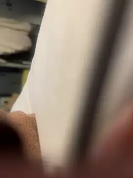 pupine35 online show from February 13, 2026, 2:57 pm