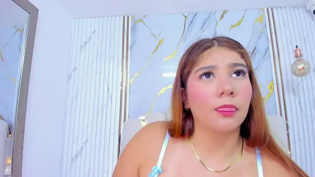 tifanyhills  online show from March 25, 2026, 8:04 pm