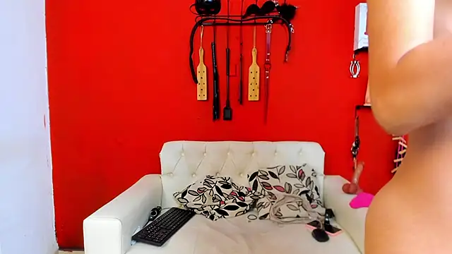 MIA SOPHIA1 online show from January 28, 2025, 7:32 am