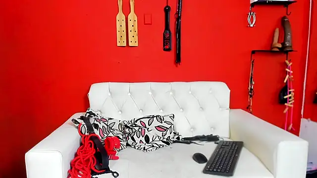 MIA SOPHIA1 online show from February 5, 2025, 7:18 am