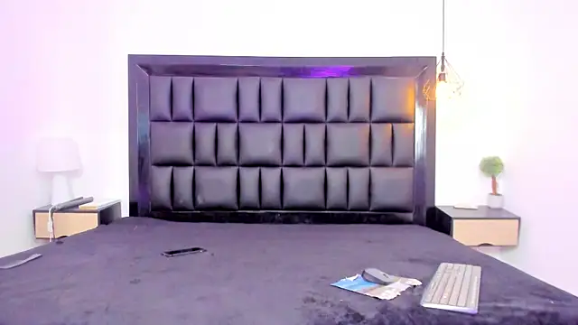 MIA SOPHIA1 online show from September 12, 2025, 4:34 am