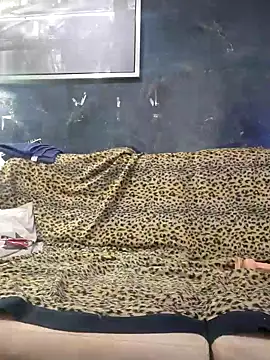 Doggyray44 online show from January 19, 2025, 8:50 am