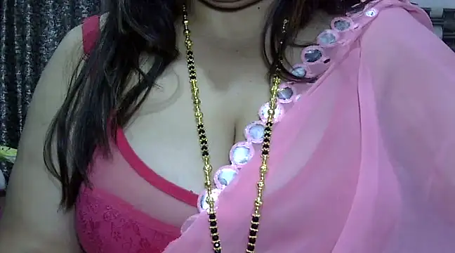 Snapshot of bhabhi_jaan11 chatting on February 16, 2025, 6:21 pm bhabhi jaan11 online show from February 16, 2025, 6:21 pm