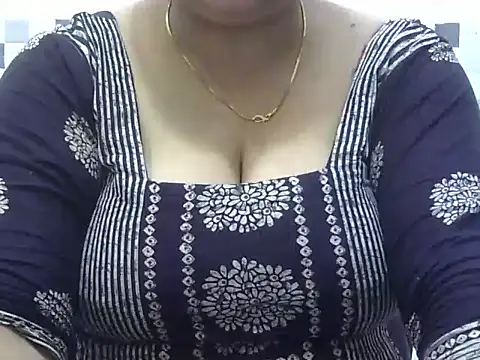 Snapshot of bhabhi_jaan11 chatting on October 28, 2025, 2:20 pm bhabhi jaan11 online show from October 28, 2025, 2:20 pm