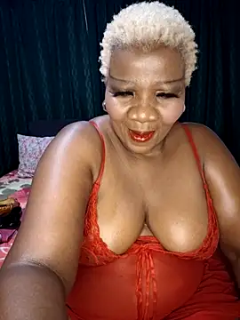 Snapshot of dirasweetlipsxx chatting on July 8, 2026, 7:18 pm dirasweetlipsxx online show from July 8, 2026, 7:18 pm