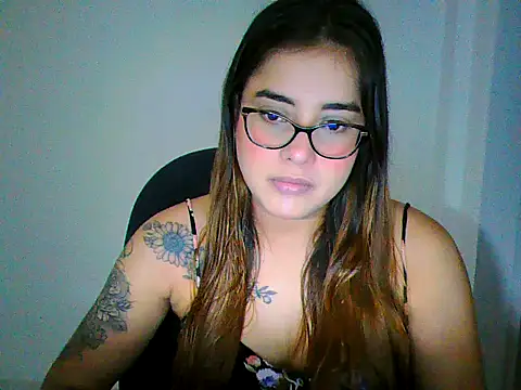 Snapshot of maliamiller chatting on April 21, 2026, 7:47 am maliamiller online show from April 21, 2026, 7:47 am