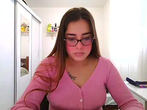 Snapshot of maliamiller chatting on May 28, 2026, 7:55 pm maliamiller online show from May 28, 2026, 7:55 pm