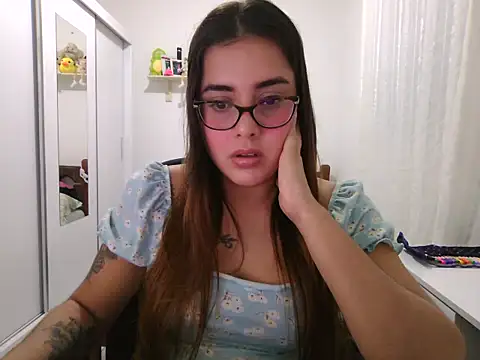 Snapshot of maliamiller chatting on June 5, 2026, 6:52 am maliamiller online show from June 5, 2026, 6:52 am